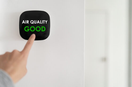 What to Look for in a Home Indoor Air Quality Monitor - featured