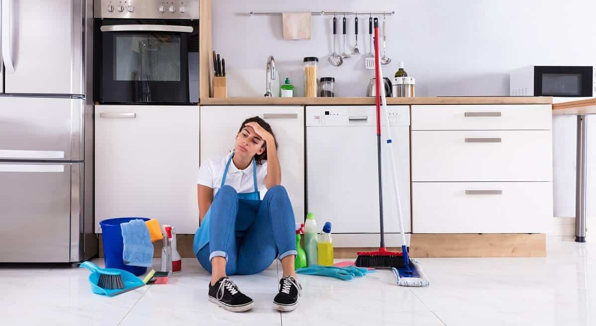 How to Get the Burnt Smell Out of Your Microwave - and Your Home